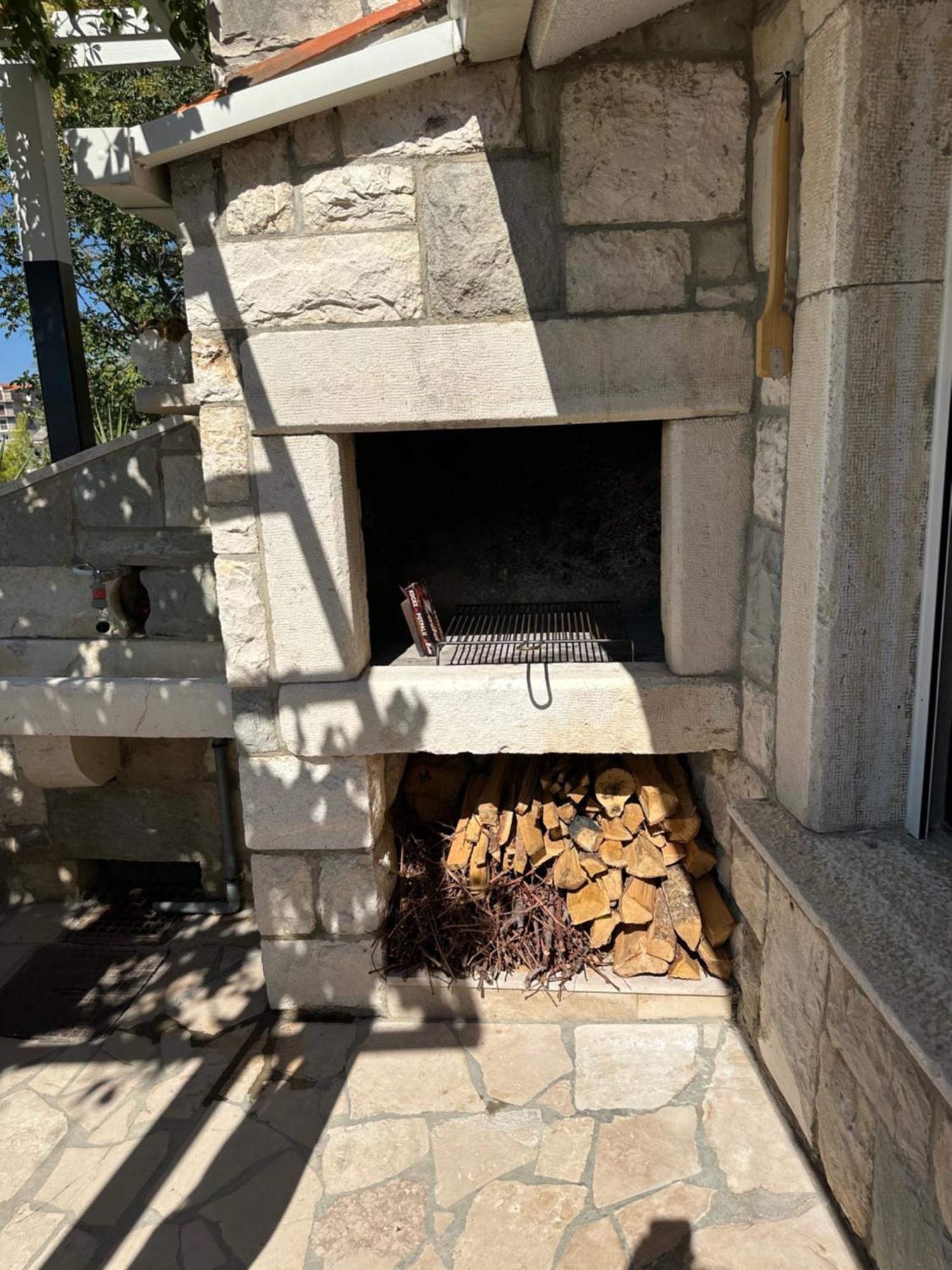 Romantic Stone- Studio apartman Omiš Esterno foto