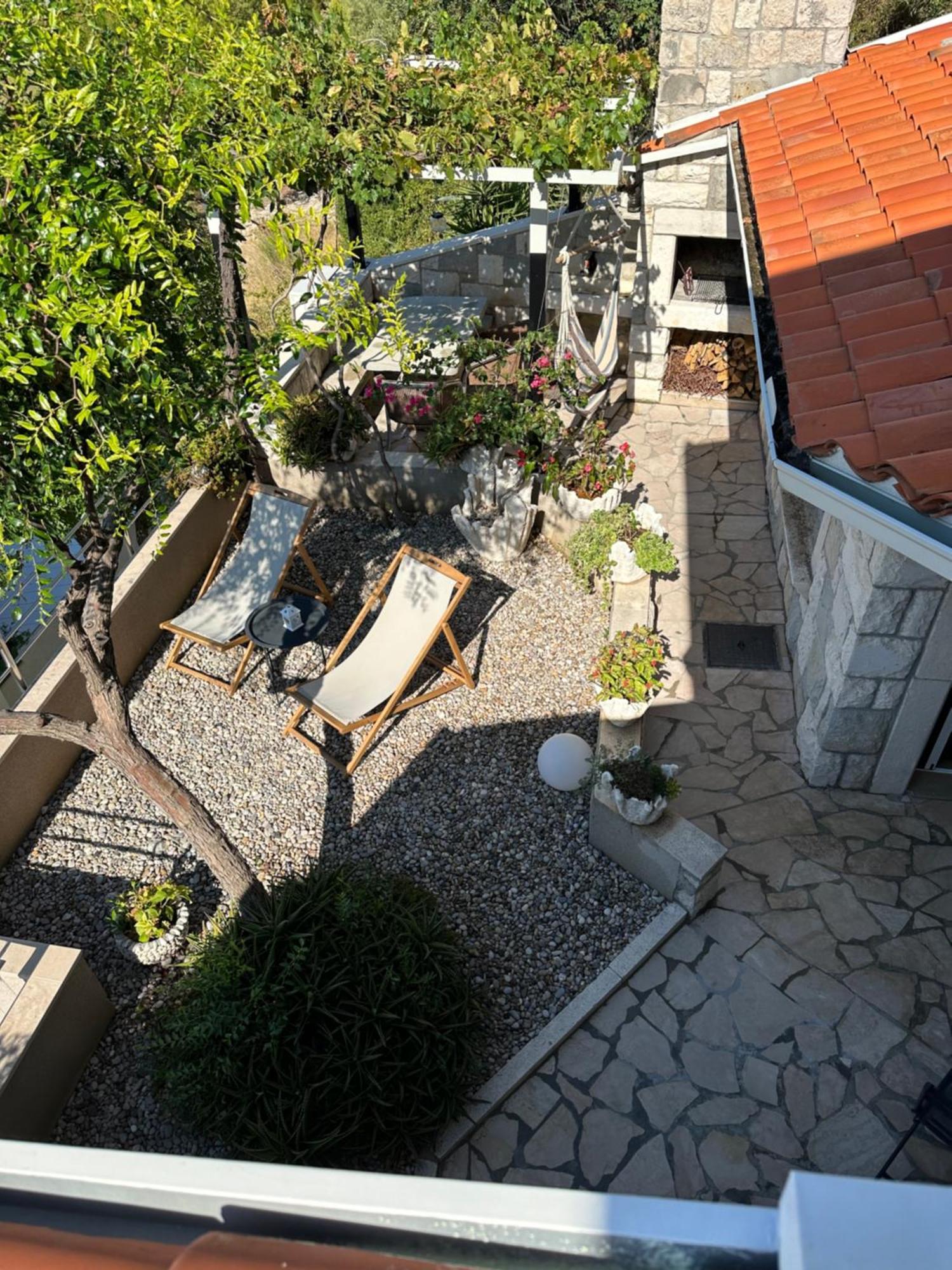 Romantic Stone- Studio apartman Omiš Esterno foto